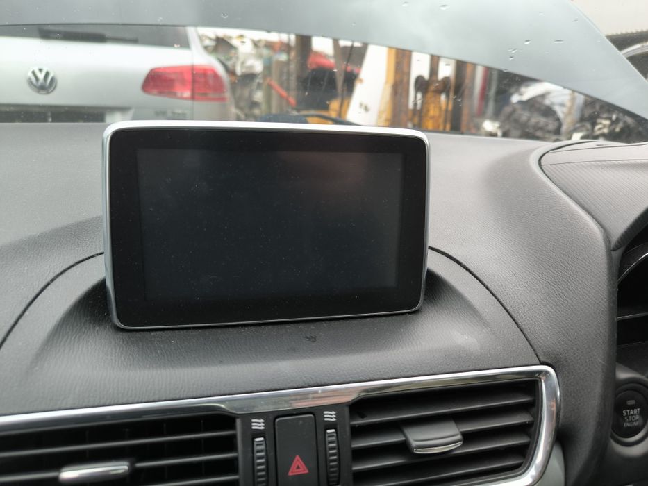 Дисплей за мултимедия/навигация за Mazda 3