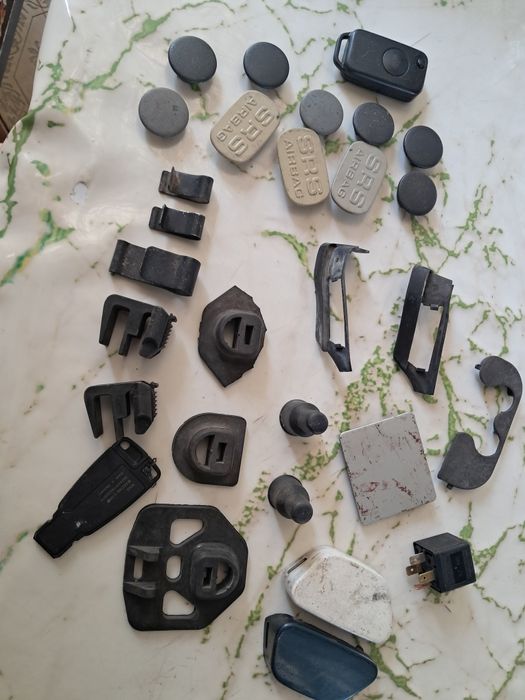 Мерседес.210 Мелочь салона.