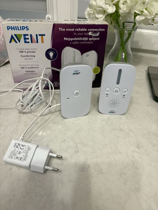 Продавам бебефон на Авент