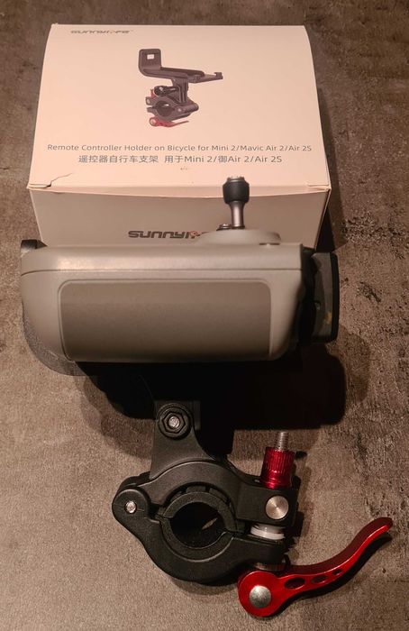 Suport controller drona pentru bicicleta