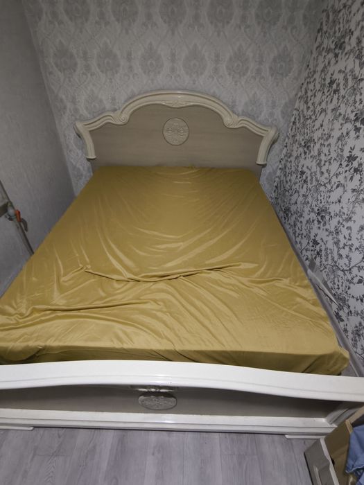 Спальный гарнитур.