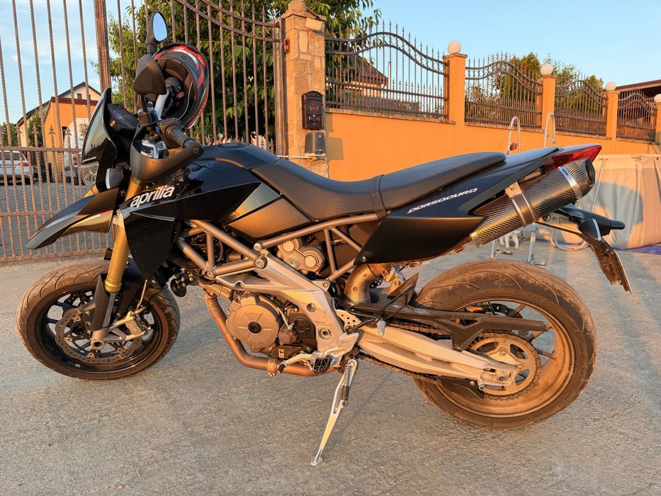 Aprilia Dorsoduro 750