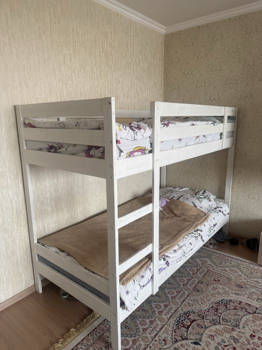 Двухъярусная кровать