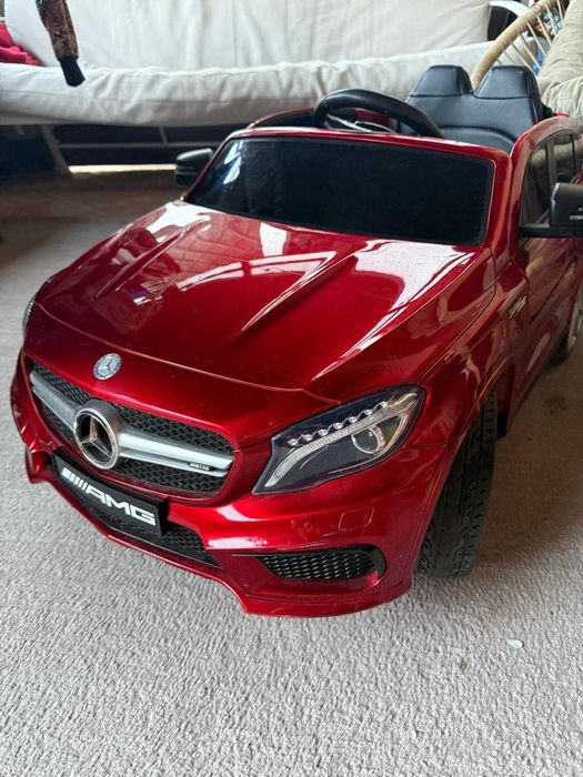 Masinuta electrica cu roti din cauciuc Mercedes GLA45 Editie limitata