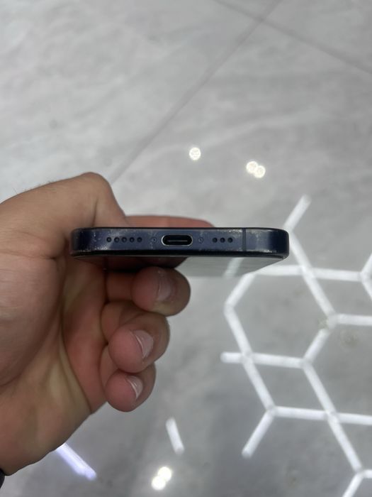 Iphone 15 pro 128gb 81%