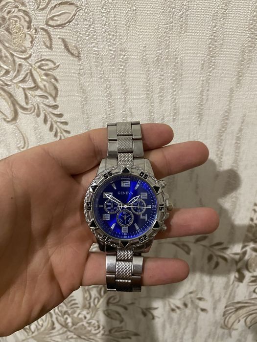 Продам мужские часы