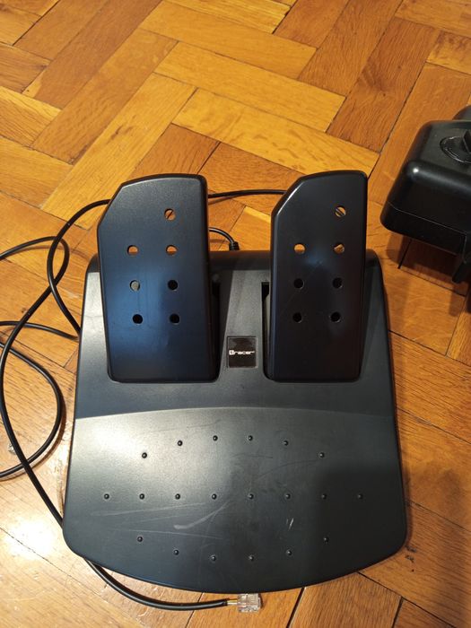 Волан с педали - Tracer