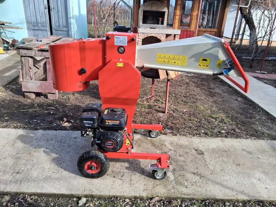 Tocator  crengi  AM-80 BD, ARPAL , MOTOR 7 CP, diametru max.80 MM