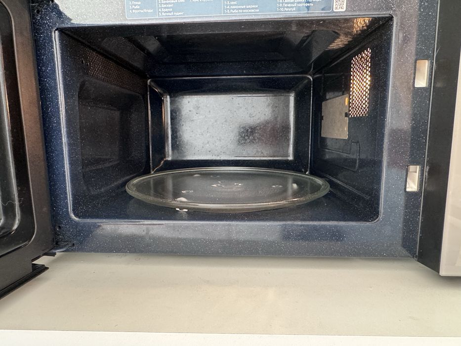 Микроволновая печь Samsung (серая)