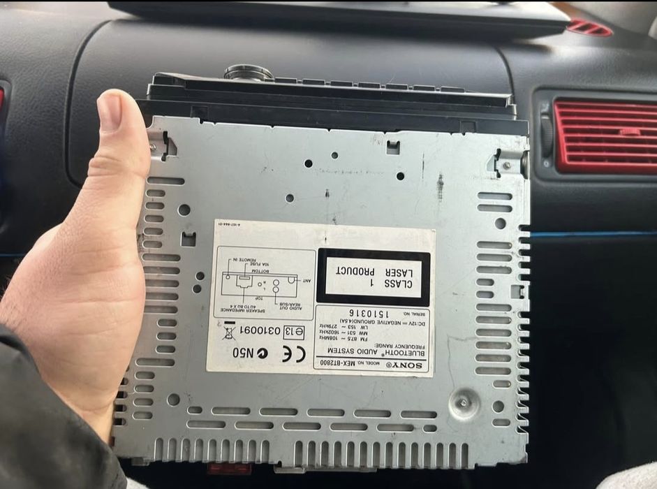 Vând casetofon sony xplod mex-bt2800