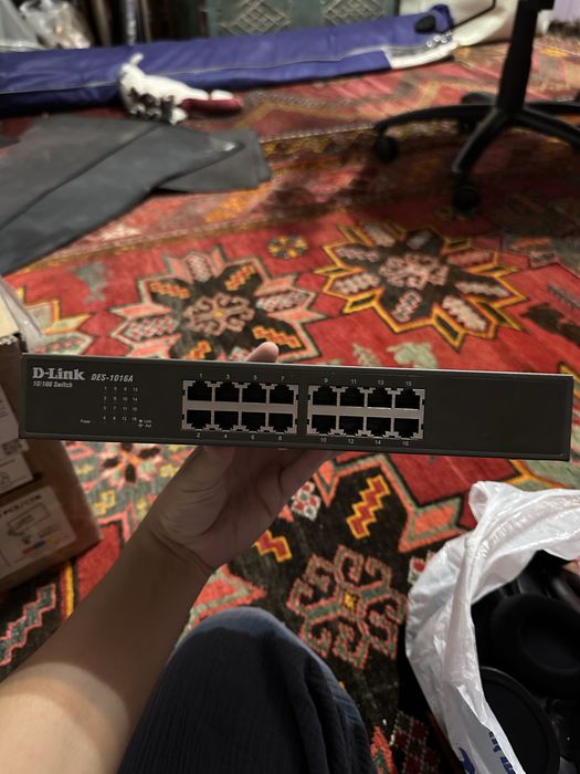 Коммутатор DLink 100mb