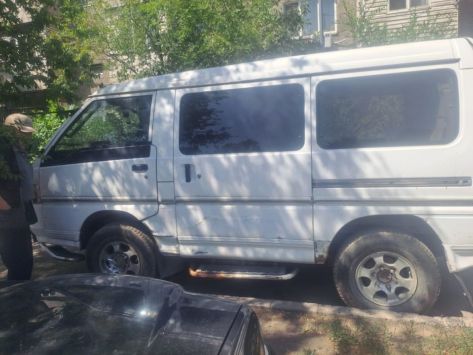 Продам Mitsudishi Delica