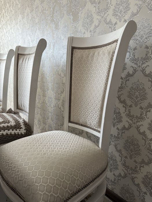 Продам стол со стульями