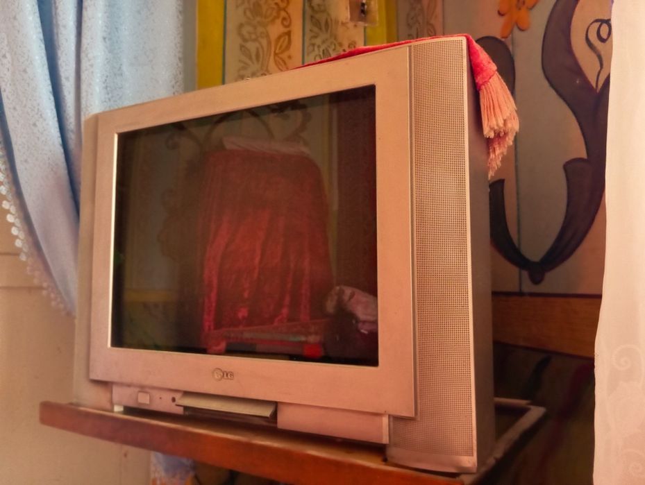 tilvizir sotiladi hali usta koʻrmagan ishlaydi yonadi hama joyi ishlay