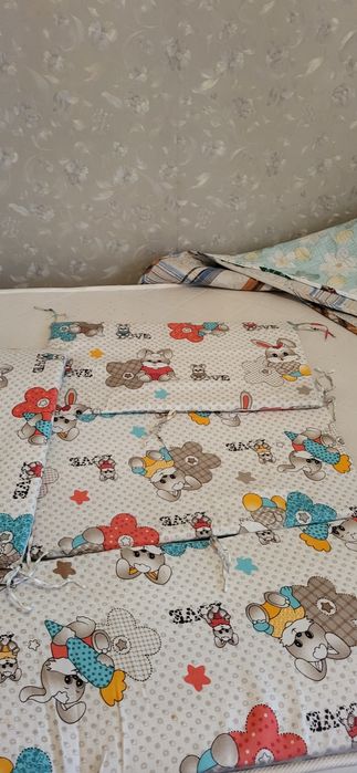 Манеж для детей из дерева.