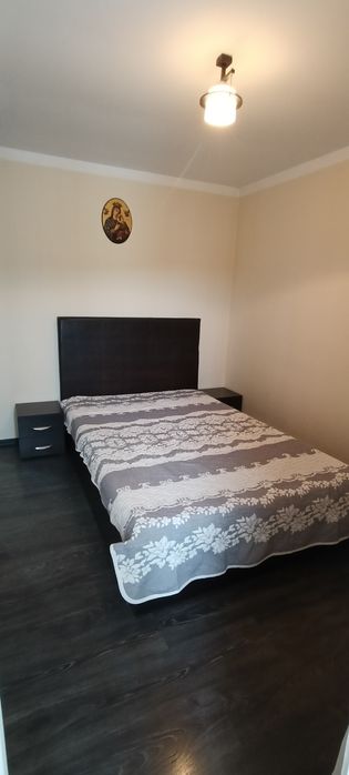 Închiriez apartament 3 camere decomandat