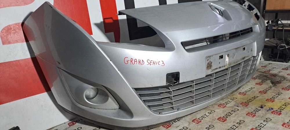 Bara fata completa cu proiectoare Renault Grand Scenic 3