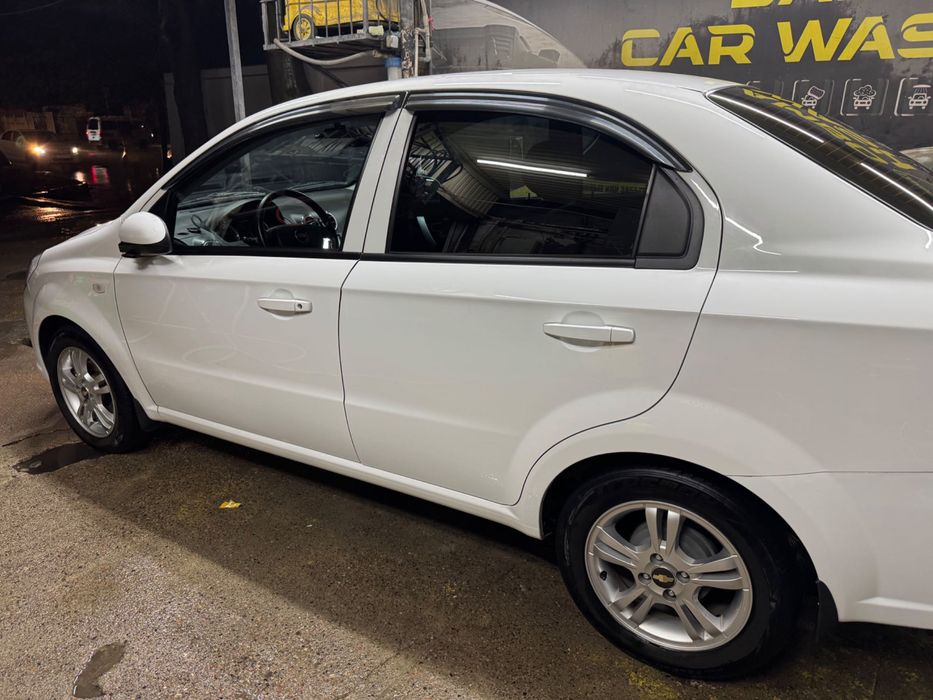 Продается автомобиль Нексия 3