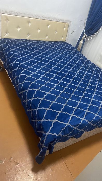 Продам спальный гарнитур