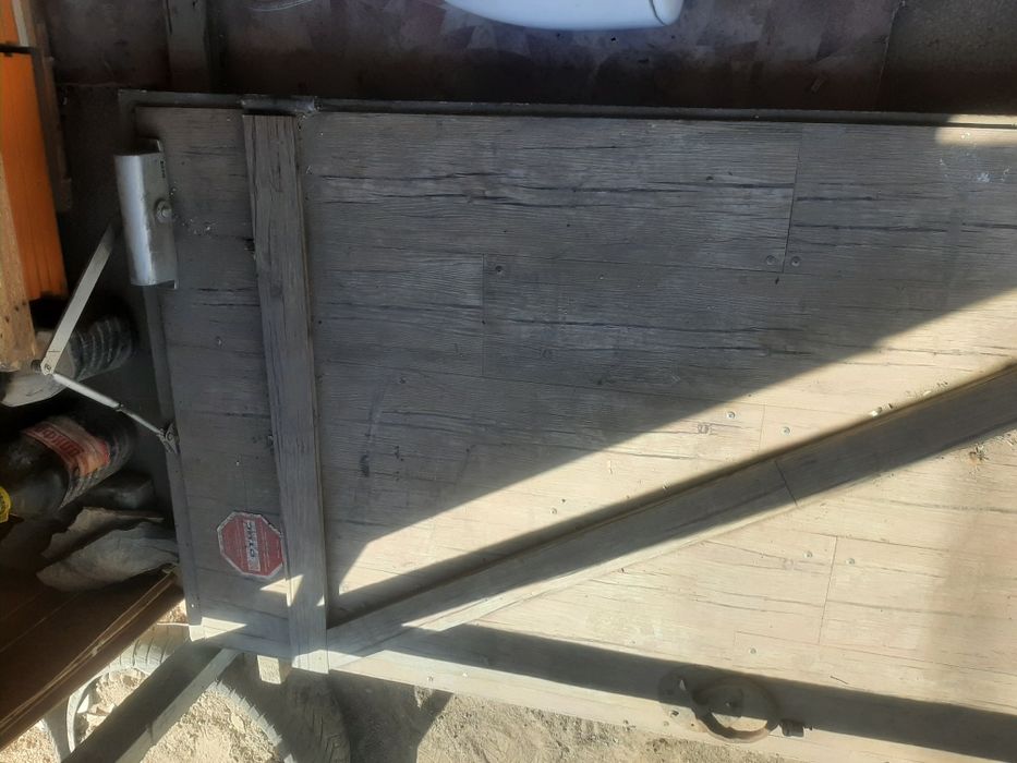 Темір есік железный дерева