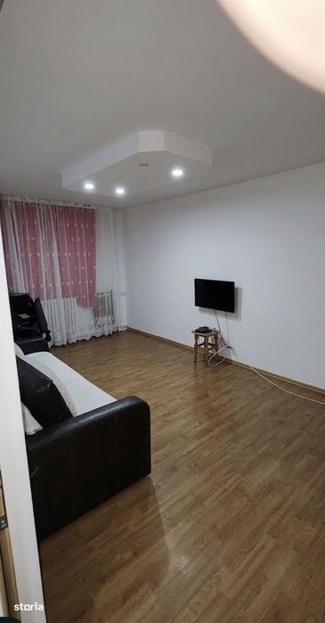 Apartment 2 camere decomandat, et. 2 - Liceul Economic