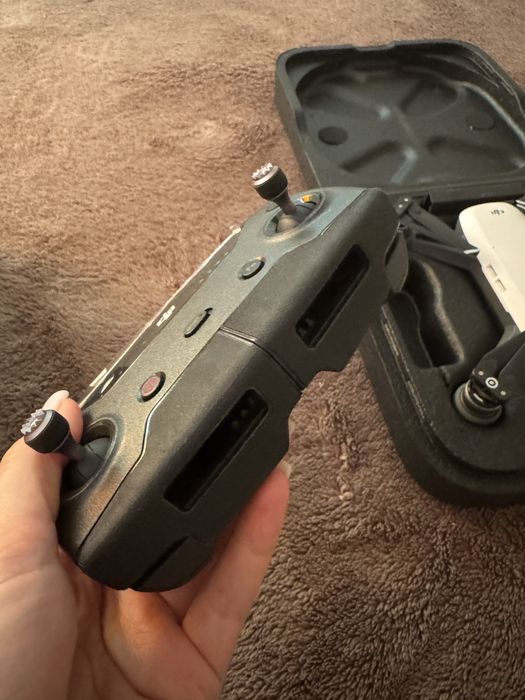 Продам  дрон Dji spark