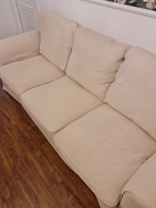 Vând canapea ikea