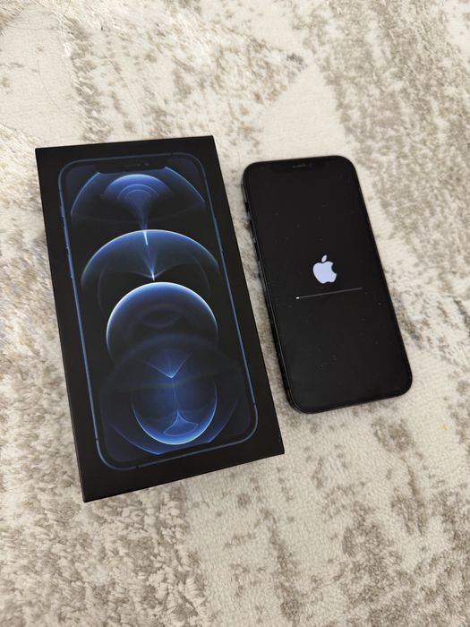 Продаю Iphone 12 Pro 256гб