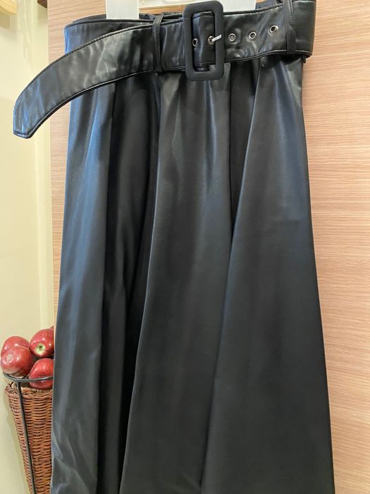 Дълга пола от екокожа