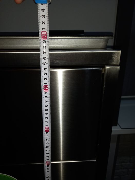 Контейнер для одноразовый посуды.