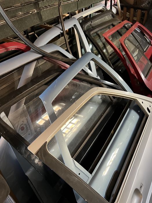 Двер на Гольф 2 Опел Вектра привазной