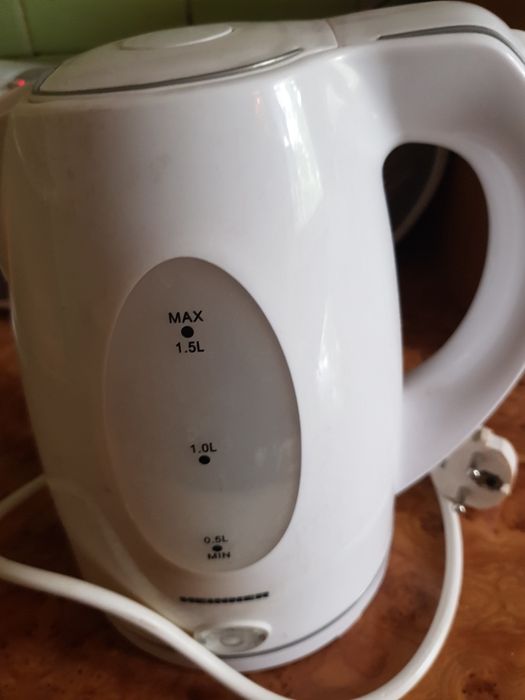 Vand fierbător ,,HEINNER"