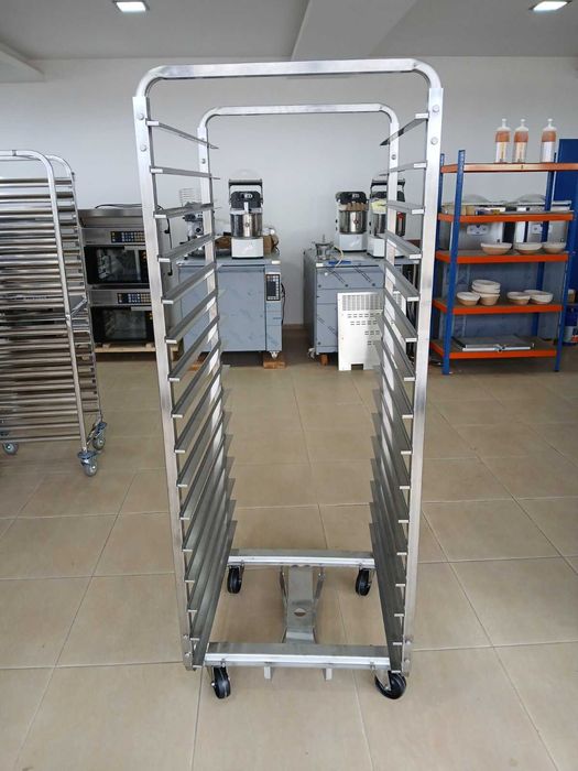 Чисто нови колички за ротационни печки MIWE, за тави 60х80см