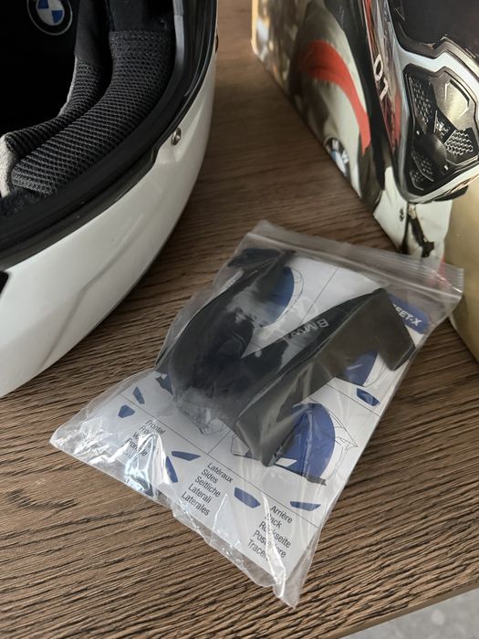 BMW Steet X каска