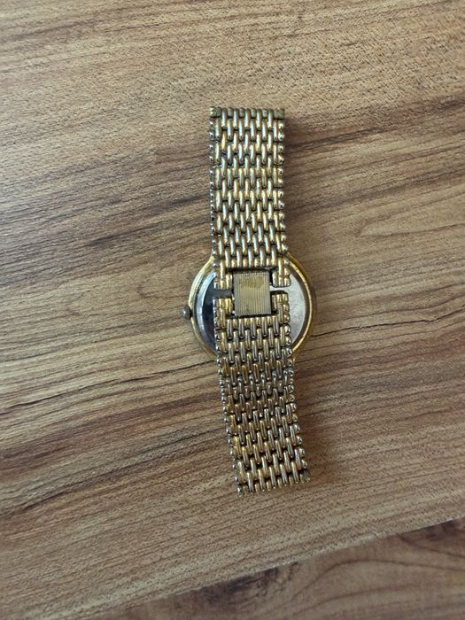 Часовник Christin quartz