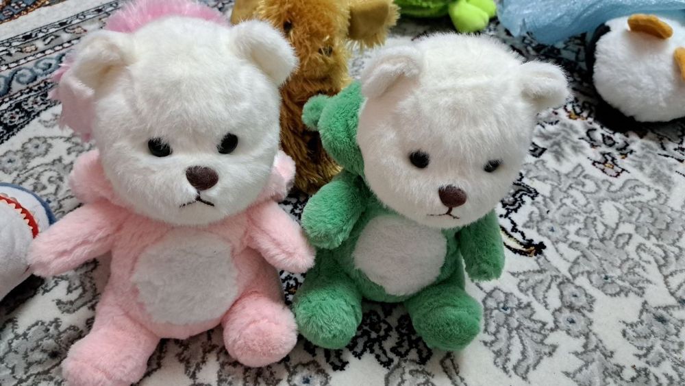 Детские игрушки новые и кинечиский песок