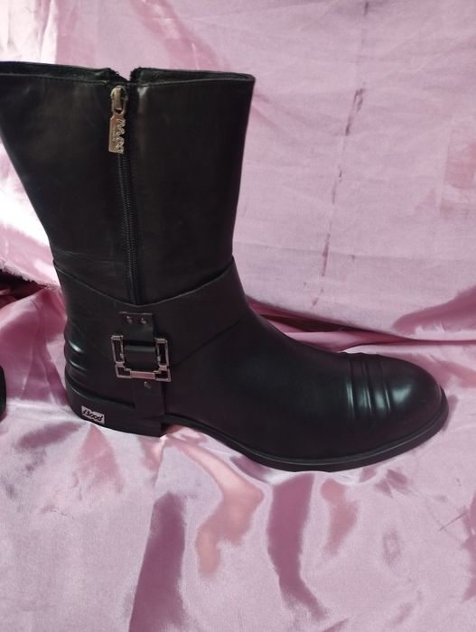 Продам мужские туфли