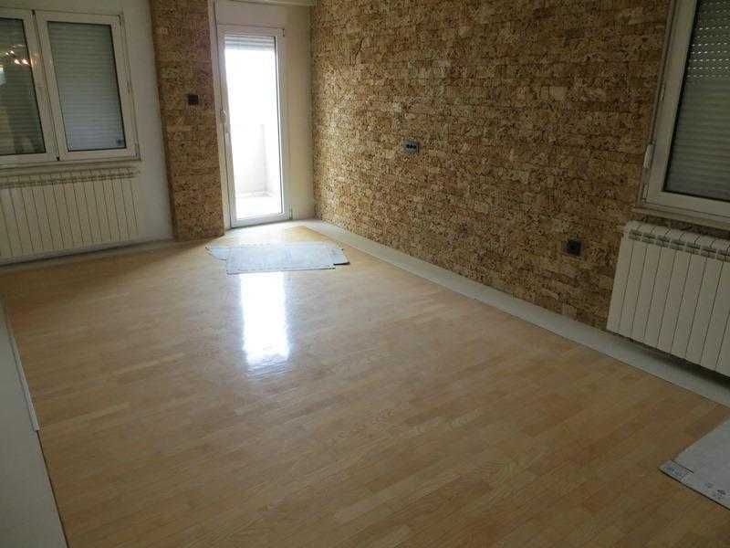 Дава се под наем Тристаен апартамент в Пловдив, Остромила - 80 кв.м за 377.4 € - Снимка #7