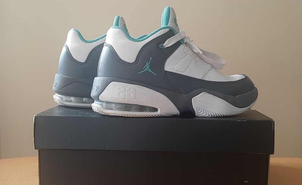 Jordan aura 23  супер запазени