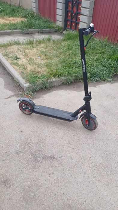 Продам электросамокат