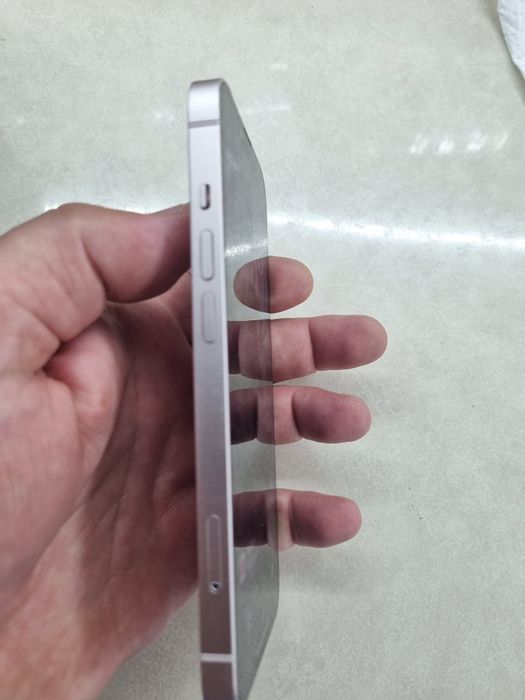 Iphone 13 Pink розов