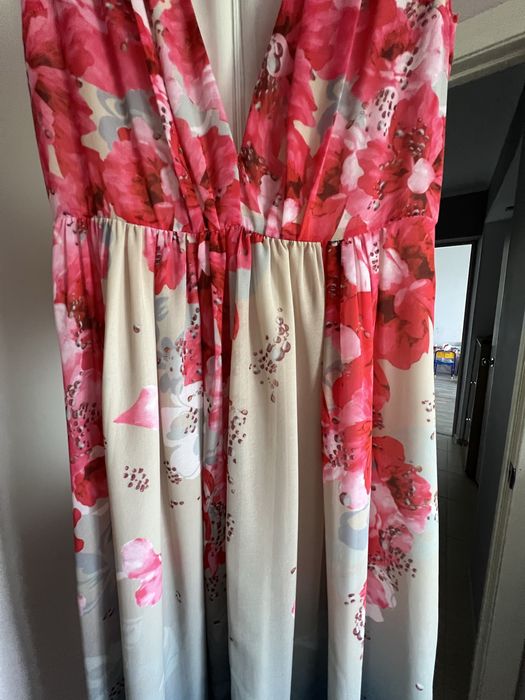 Продаю женское платье