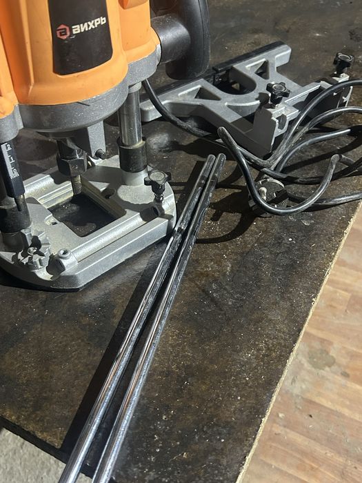 Фрезер вертикальный ВИХРЬ ФМ-1900