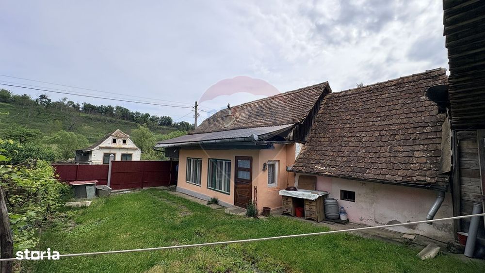 Casă Rustică in Richis, zona buna, grădina cu panorama