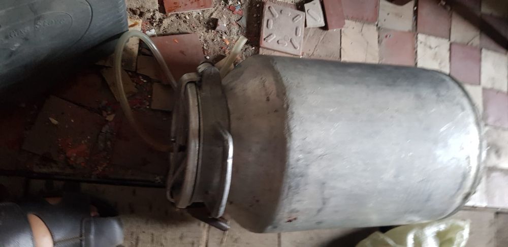 Продам флягу 20 литров