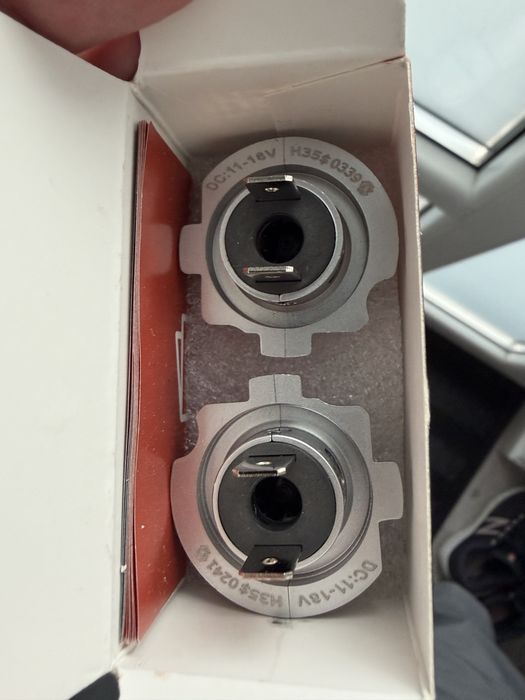 Vand becuri NOI Led H7 compatibile bec normal H7