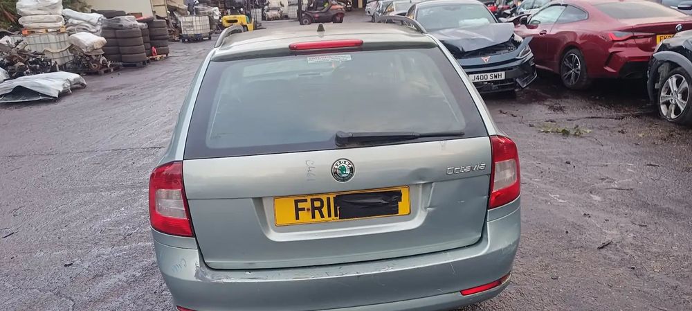 Dezmembrari / Dezmembrez Skoda Octavia 2 Combi (1Z5) 1.2 TSI CBZB cutie viteze manuala cod culoare LF7W