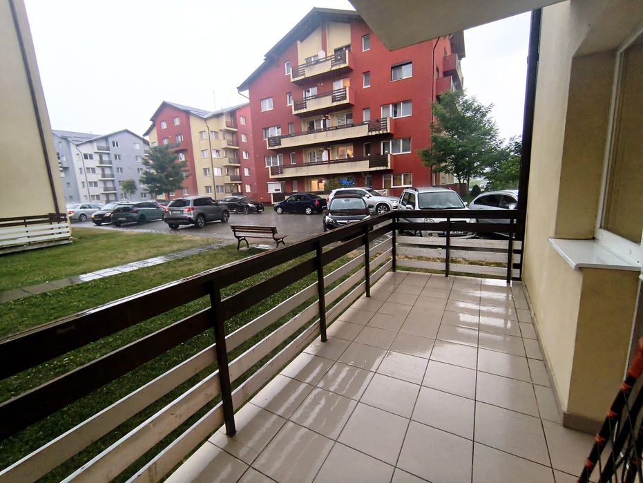 Închiriez garsoniera