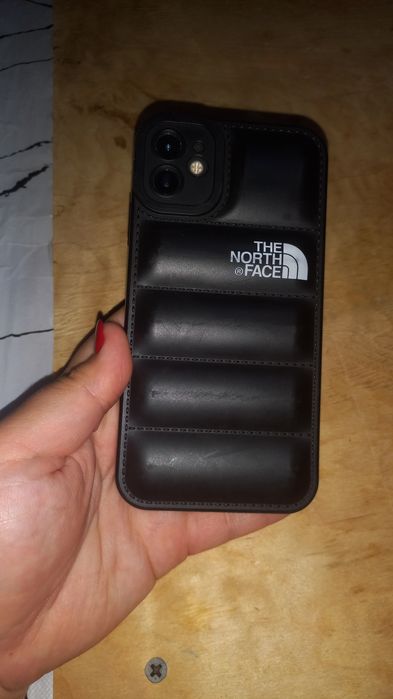 Продам Iphone 11