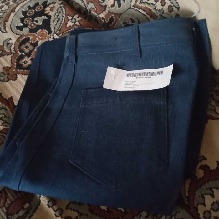 Джинсы новые фирменные